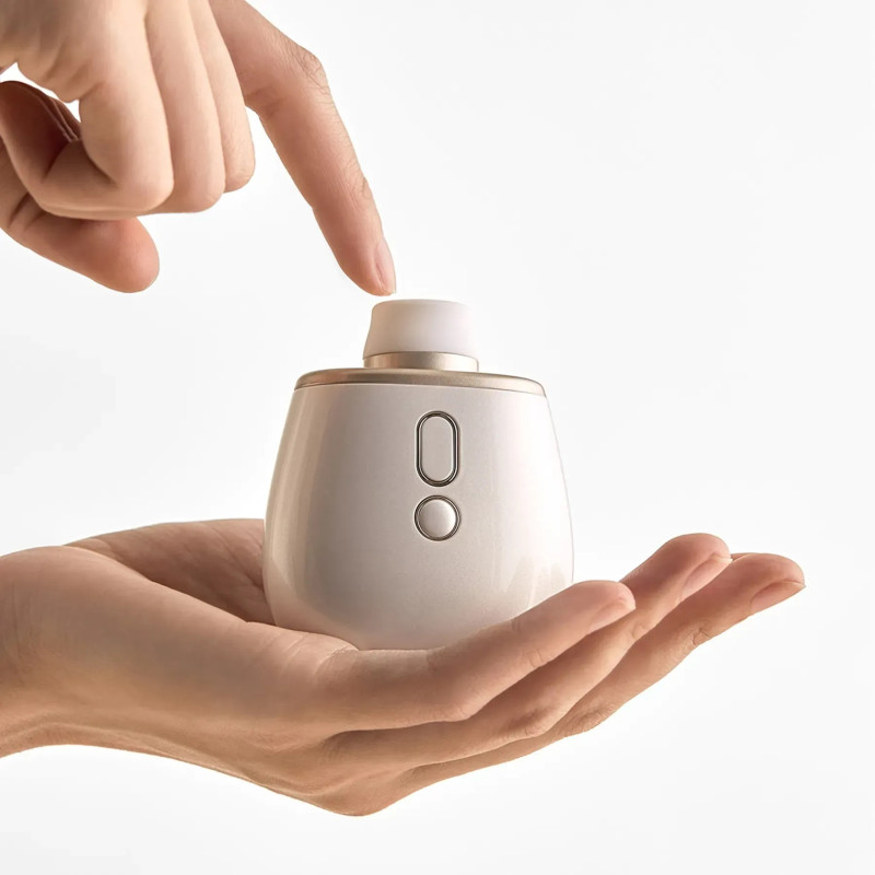 Ваккумный стимулятор с микротоком в виде духов BeYourLover Aromia