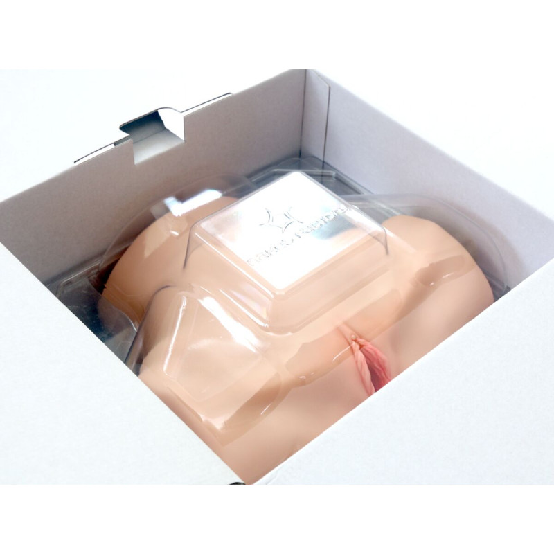 Мастурбатор-півторс Naked Factory LAURA