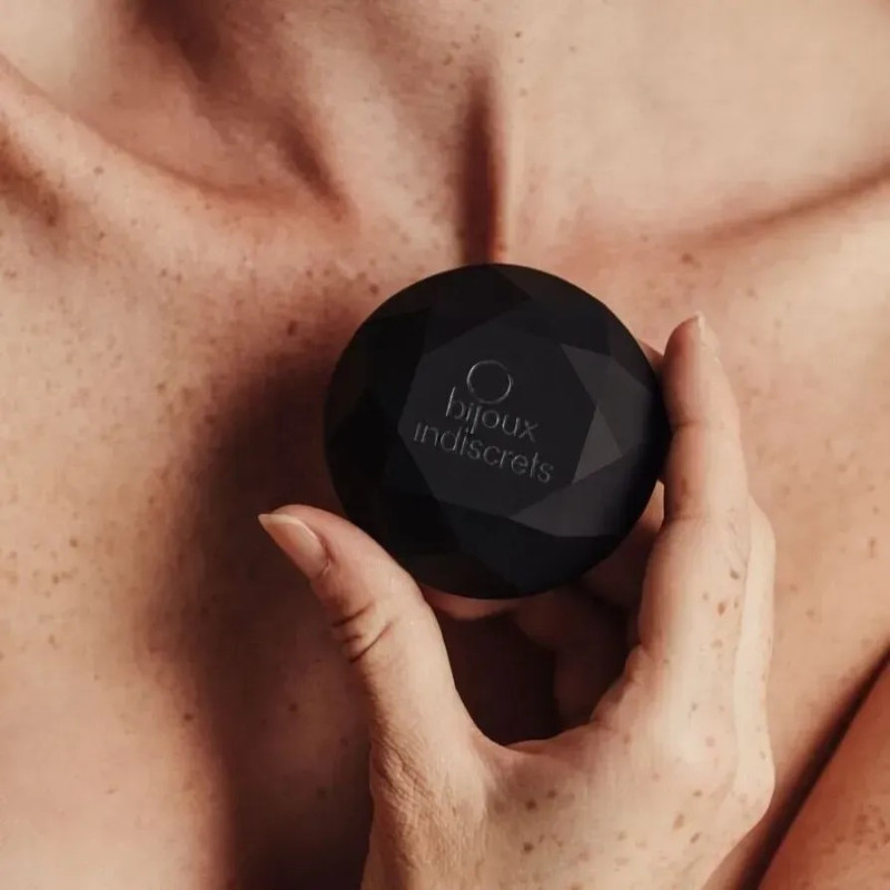 Вібратор для клітора Bijoux Indiscrets Diamond у формі алмаза, чорний